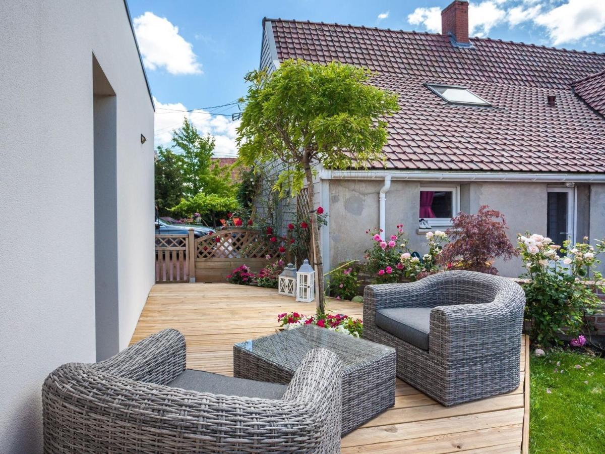 Cosy Apartment In Eperlecques With Fireplace Bagian luar foto