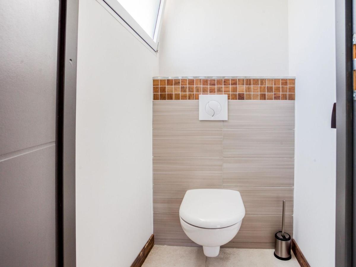 Cosy Apartment In Eperlecques With Fireplace Ruang foto