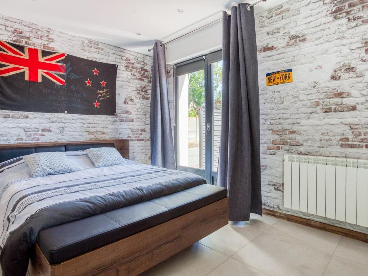 Cosy Apartment In Eperlecques With Fireplace Ruang foto